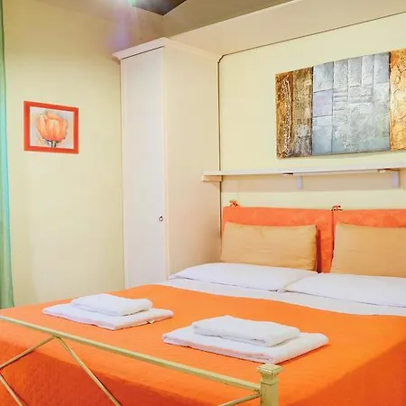 Sani Tourist House Affittacamere 3*