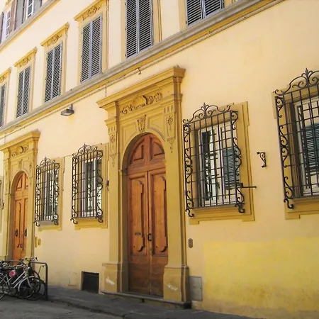 Sani Tourist House Affittacamere Firenze