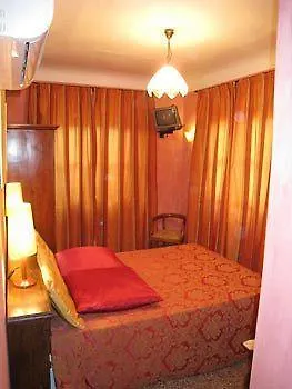 撒尼旅游酒店 3*