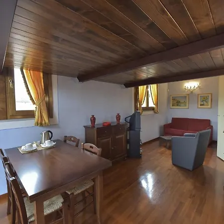 Sani Tourist House 3*